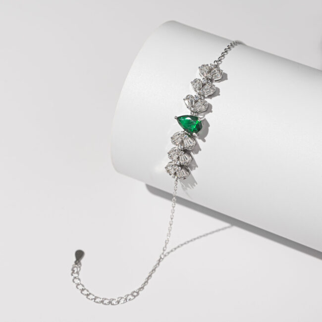 Pure Silver Solitaire Green Stone  Bracelet