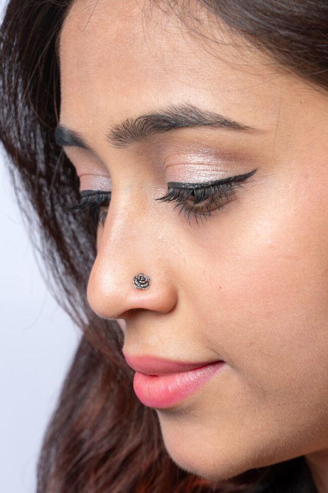 silver nose pin