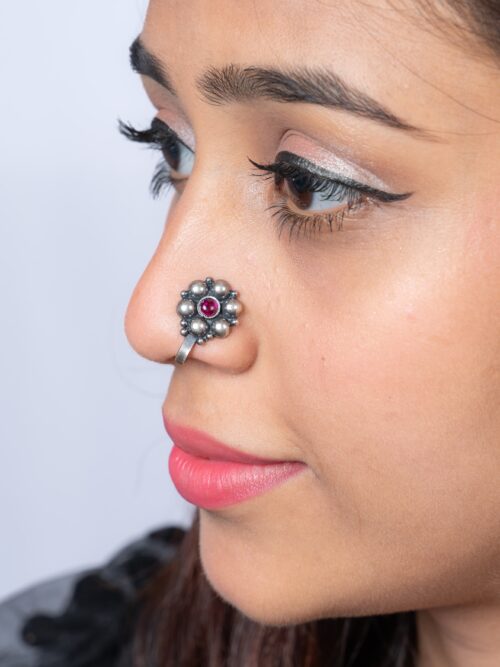 silver nose pin