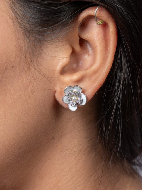 silver earrning
