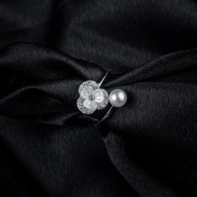 Pure Silver Pearl Flower Ring - Image 2